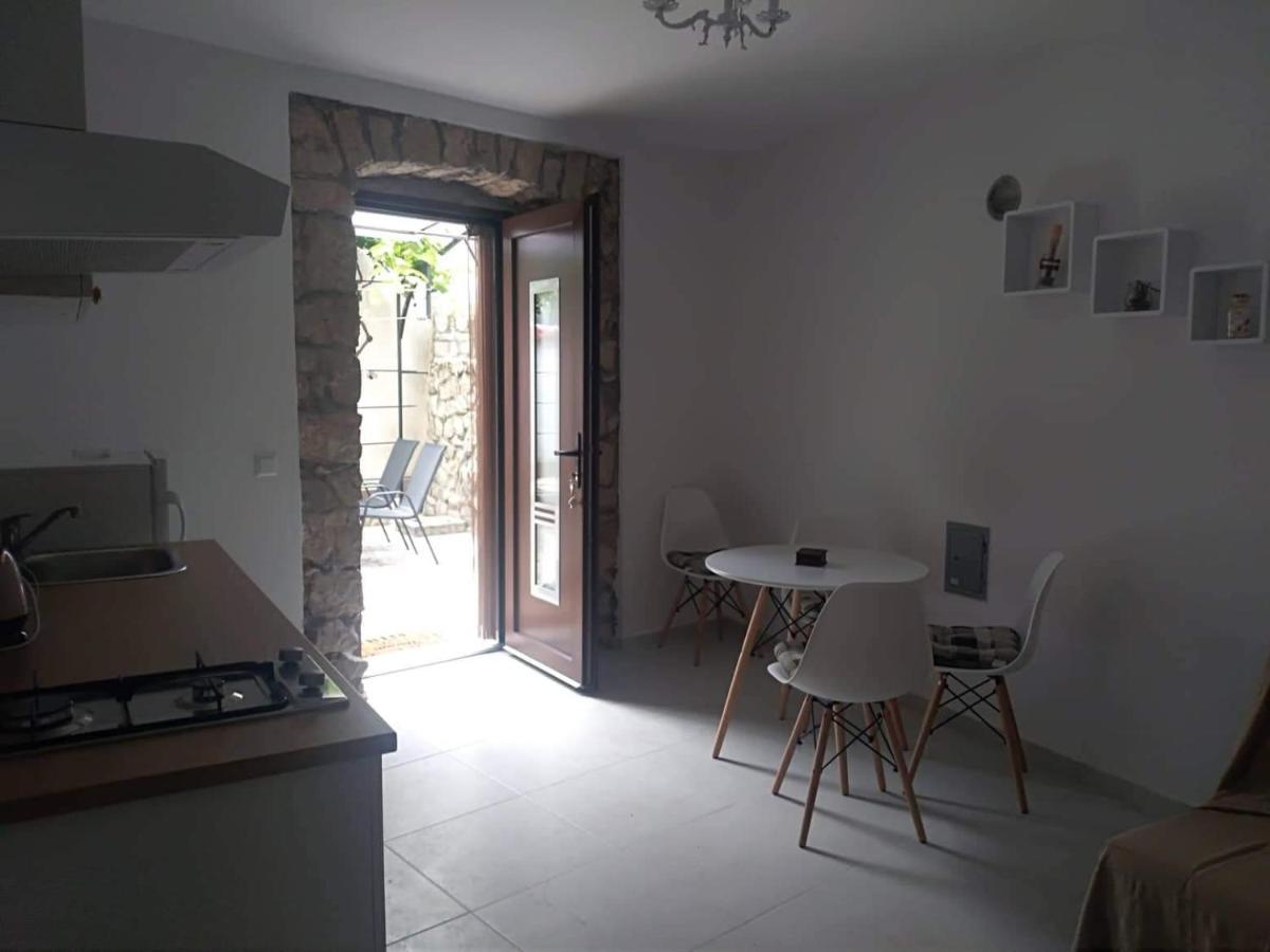 Apartmani Kristina Crikvenica Ngoại thất bức ảnh