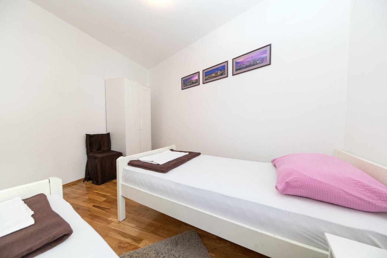 Apartmani Kristina Crikvenica Ngoại thất bức ảnh