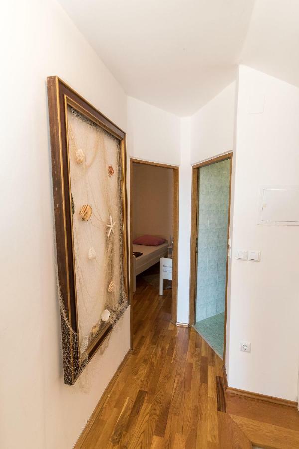 Apartmani Kristina Crikvenica Ngoại thất bức ảnh