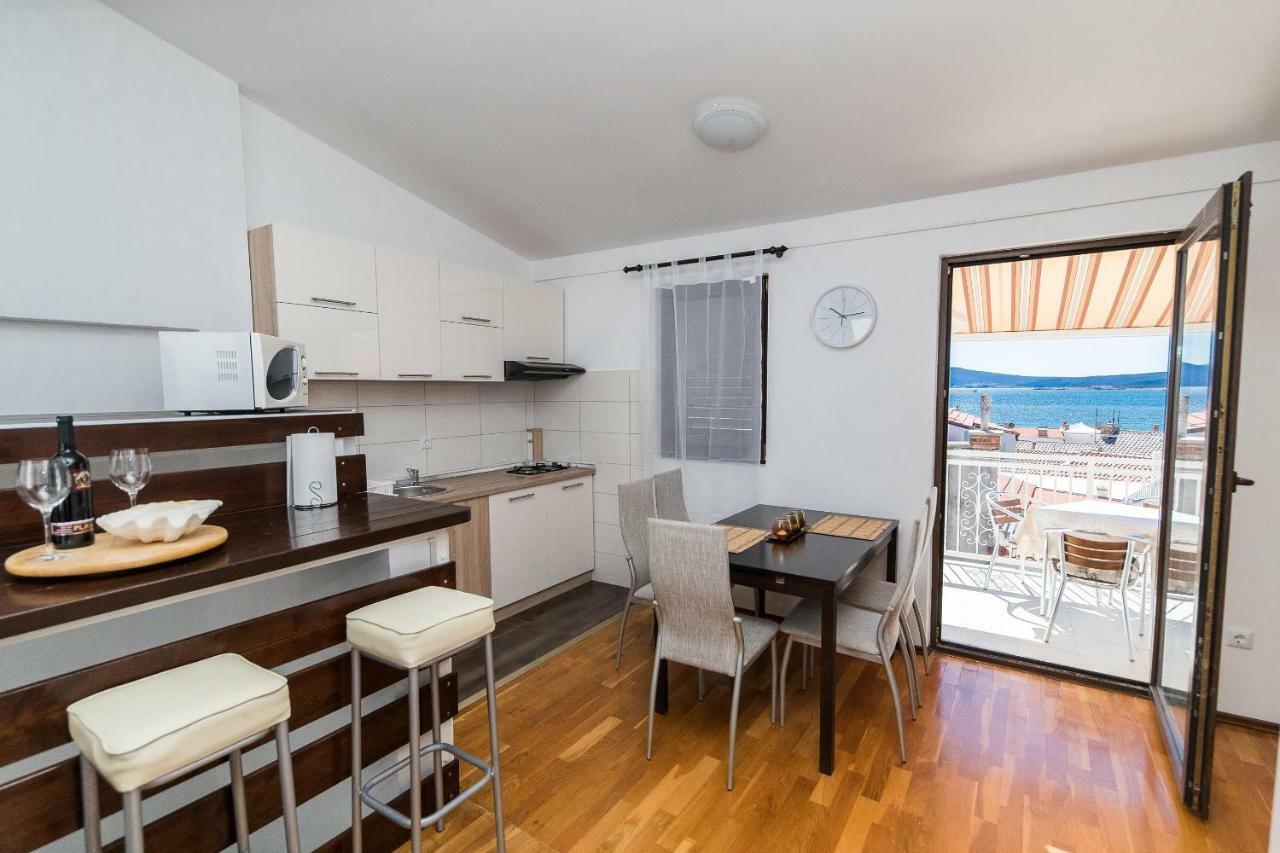Apartmani Kristina Crikvenica Ngoại thất bức ảnh
